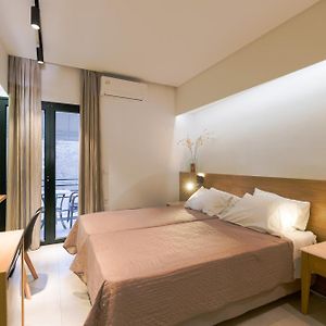 Zimmer mit Kingsize-Bett